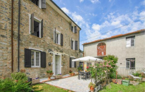 Awesome Home In Valpromaro With Wifi Valpromaro Di Camaiore